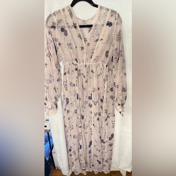 POL Floral Long Sleeve Chiffon Dress in Pink/Purple - Picture 1 of 12